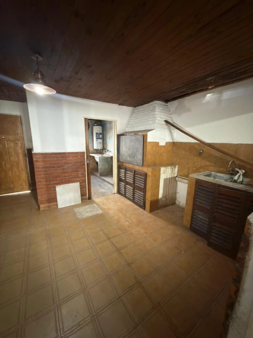 CASA EN VENTA CON DOS DEPARTAMENTOS  EN PLANTA ALTA - Imagen 6