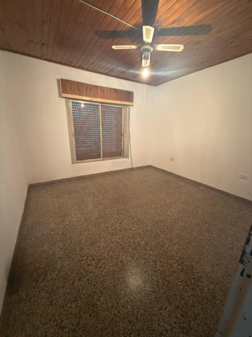 CASA EN VENTA CON DOS DEPARTAMENTOS  EN PLANTA ALTA - Imagen 7
