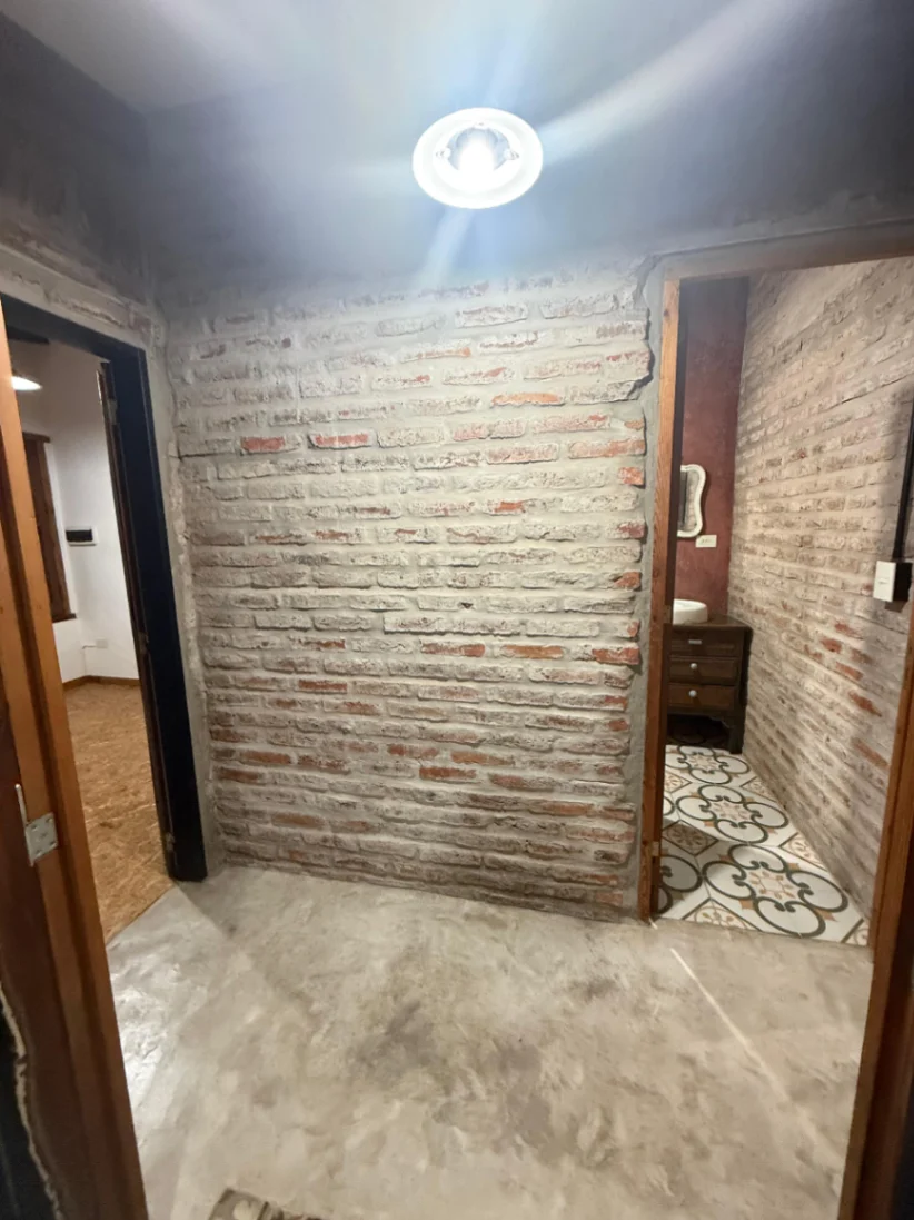 Se alquila casa en excelente ubicación en el barrio San Bernardo - Imagen 2