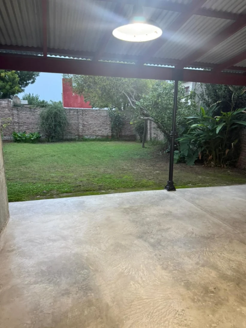 Se alquila casa en excelente ubicación en el barrio San Bernardo - Imagen 10