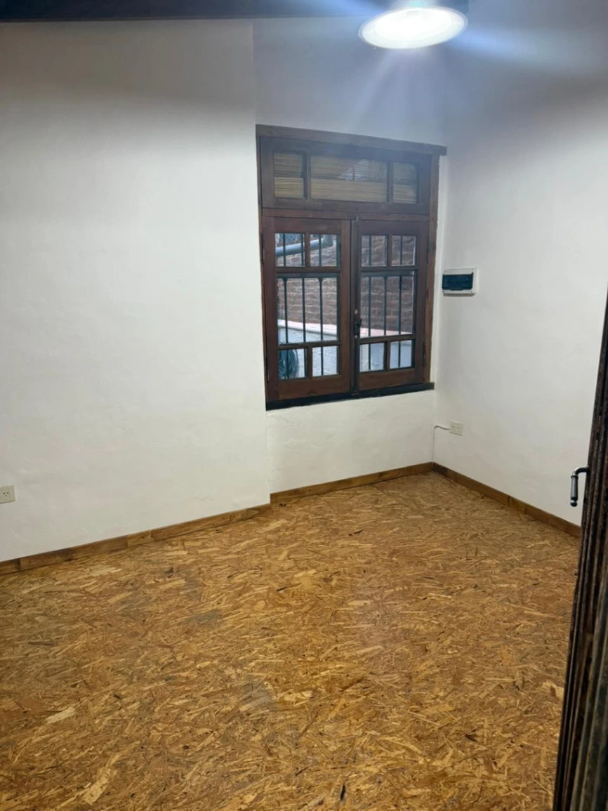 Se alquila casa en excelente ubicación en el barrio San Bernardo - Imagen 11