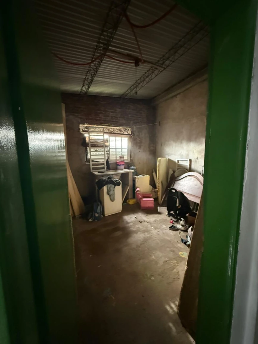 Se alquila casa, en barrio Loreto, excelente ubicación - Imagen 4