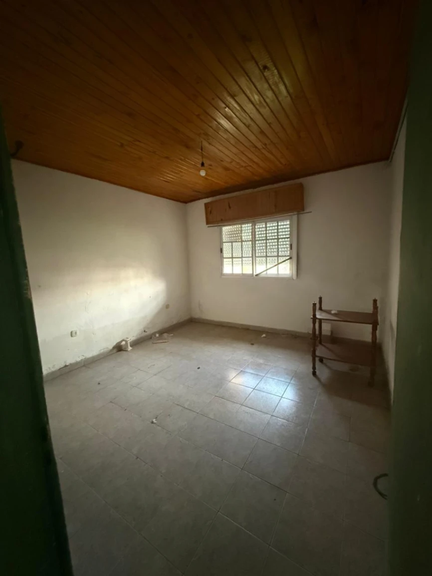 Se alquila casa, en barrio Loreto, excelente ubicación - Imagen 6