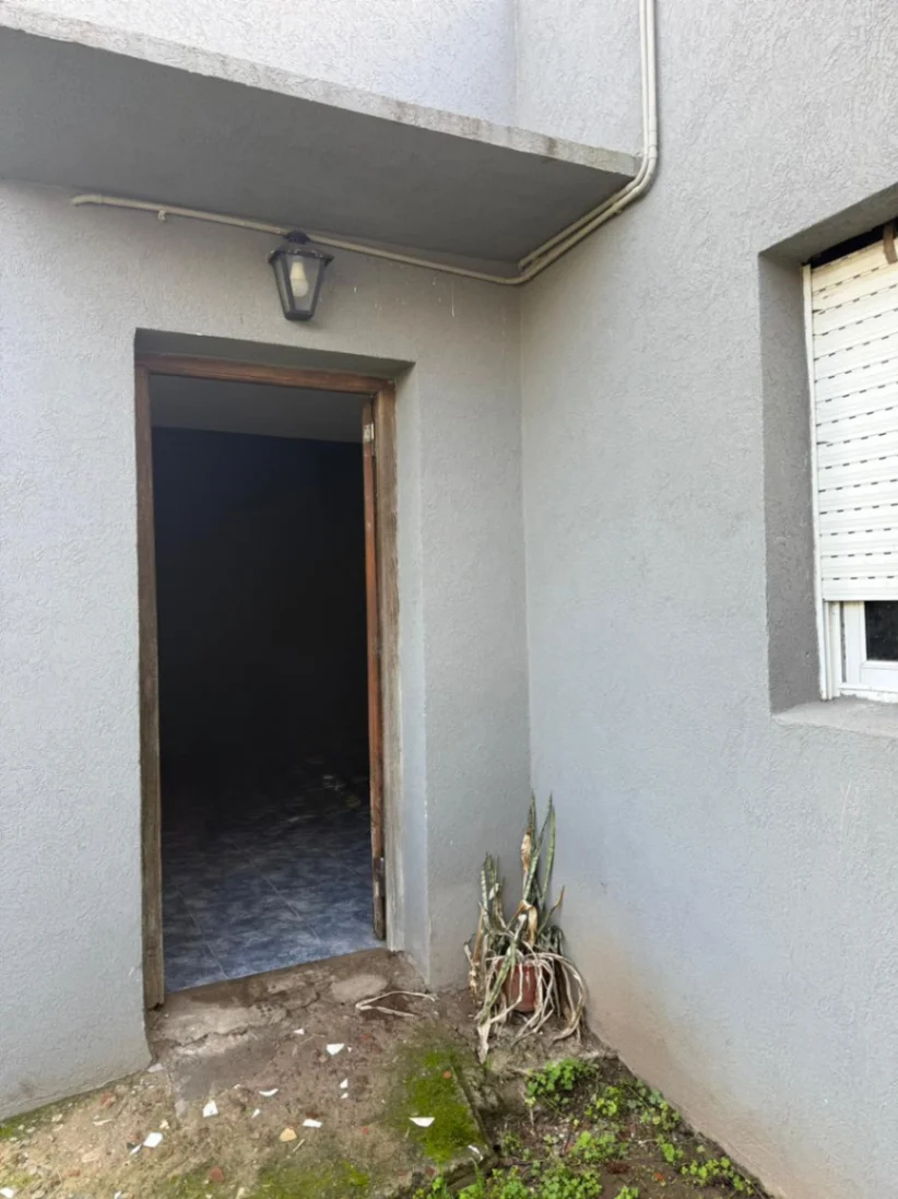 Se alquila casa, en barrio Loreto, excelente ubicación - Imagen 10