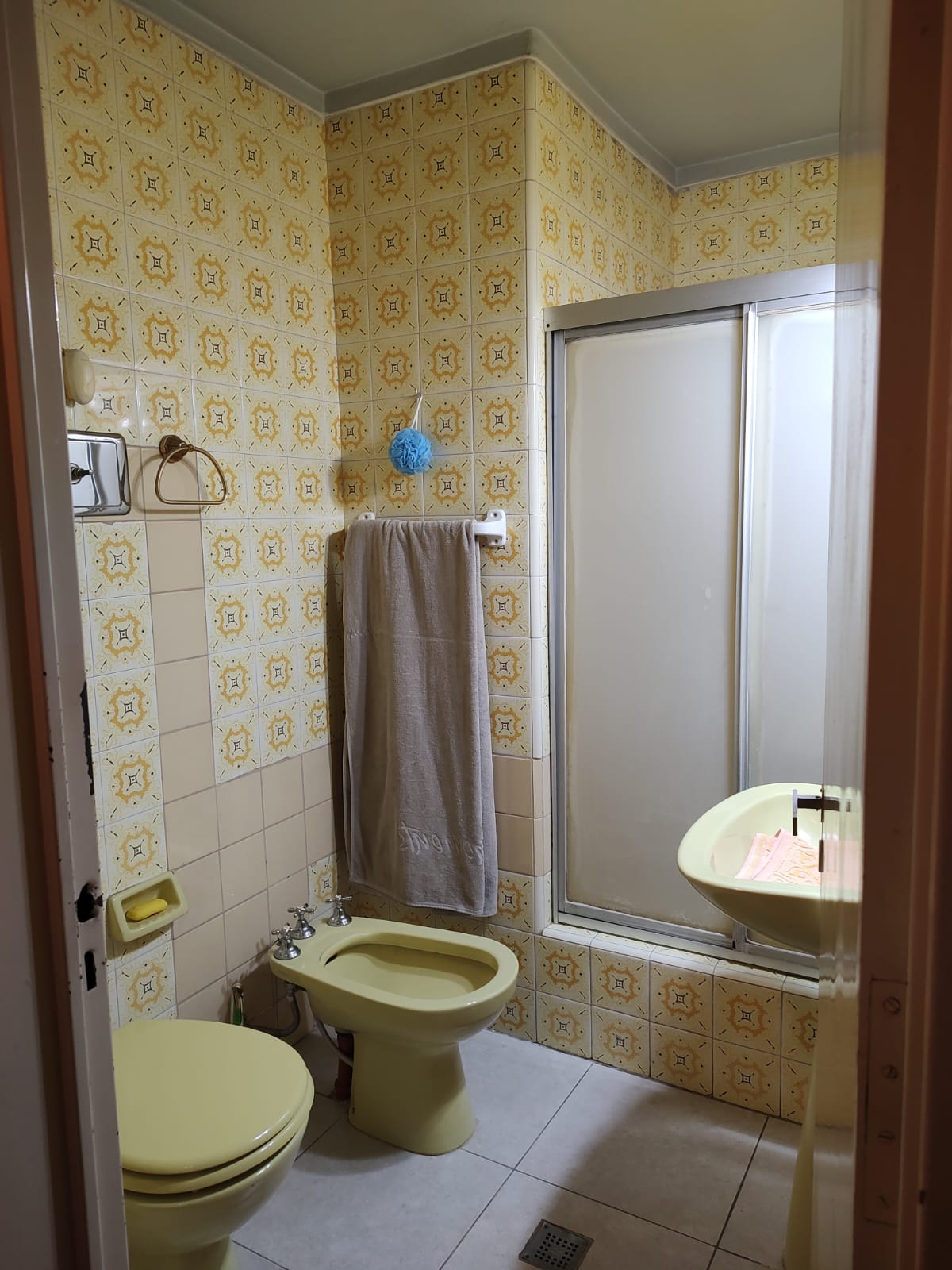 Hermosa propiedad en alquiler apta vivienda o consultorio - Imagen 3